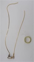14K Yellow Gold Chain w/ a Circle of Green Stones