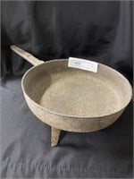 Primitive 3 Footed Cast Iron Skillet