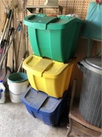 Plastic Stackable Containers, Trash Cans, Lid