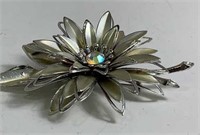 Pin Flower Design Metal Silver