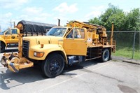 95 Ford F80  Utility YW 6 cyl  Mounted drill rig;