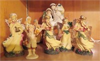 ASSORTMENT: 8 ANGEL FIGURES PLAYING INSTRUMENTS AN