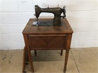 Vtg. New Home Sewing Machine