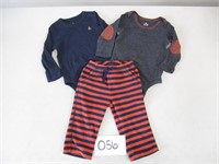 2 Baby GAP Onesies + Pants - Size 12-18 Months