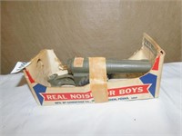 REAL NOISE FOR BOYS IN ORIGINAL BOX CAST IRON