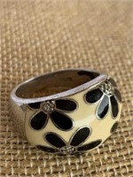 Sterling silver Jane Seymour flower ring with
