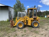 John Deere 84 Front End Loader