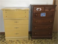 2 CHESTS OF DRAWERS
