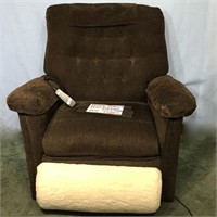 PRIDE MOBILITY PLUS LIFT CHAIR