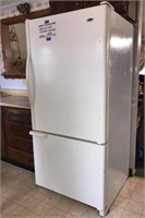 AMANA REFRIGERATOR BOTTOM FREEZER