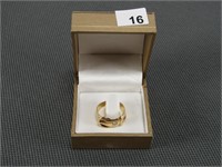 TRAY: 18K GOLD BUCKLE RING SIZE 8