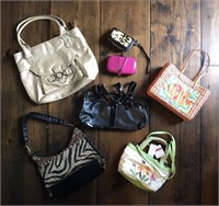 Lot Woman's Purses/Handbags/Wallets