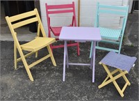 Wood folding table, chairs lot