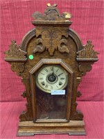 Seth Thomas mantle clock in oak case. Some