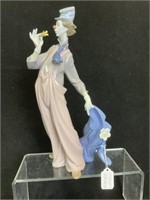 Lladro "A Mile of Style", 14"h #6507