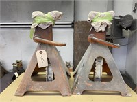 Pair of large jack stands
