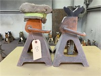 Pair of small jack stands