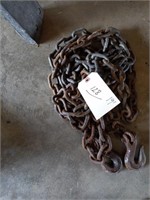 19-ft chain with two hook ends