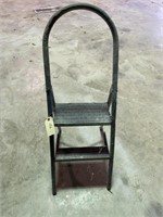 Foldable step stool