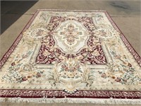 Beautiful hand knotted floral room size rug