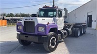 1986 Mack RD686S Roll-Off Truck
