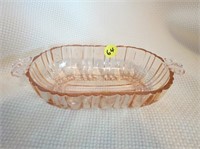 Bowl, oval. 5 1/2", 2 handles. Excellent Condition