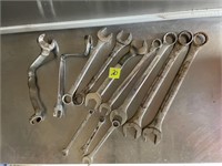 Tools-Assortment of combination  wrenches