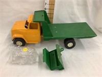 Rare Ertl Loadstar Flatbed Toy Truck, Yellow &