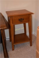 Lamp table with one drawer,