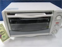 EuroPro TableTop ToasterType Oven 18"