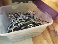 tote of hangers