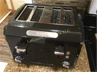 wide 4 slice Waring toaster nice and clean