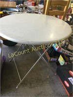 31" metal folding table good condition