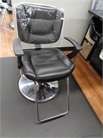 SWIVEL / RECLINE CHAIR FOR WET / DRY STATION