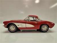 1962  Chevrolet Corvette RED 1:18 ERTL