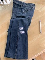 LADIES JEANS SIZE 27