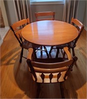 Sturdy maple kitchen table and 4 chairs - U