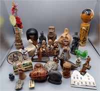 Travel Figurines Souvenirs