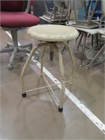 metal adjustable height stool