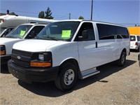 2015 Chevrolet Express Passenger LS 3500