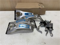 CAR TOP CARRIER CLAMPS