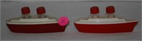 2 SETS OF VTG PLASTIC AND GLASS SHIP S/P SHAKERS