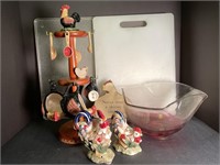 Cute Chicken/Rooster lot - measure set, bowl, s&p