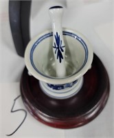 Mortar & Pestle Delft