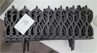 Black flower bed fence five pieces x 2 ft = 10 f