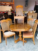 oak double pedestal table & 6 chairs w/ 2 leafs