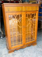 vintage 2 door cabinet