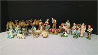 Large lot of Made in italy Nativity Vintage items