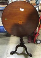 24" TILT TOP PAW FOOT TABLE W/INLAID TRIM