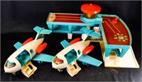 FISHER PRICE AIRPORT#966 + 2 AIRPLANES